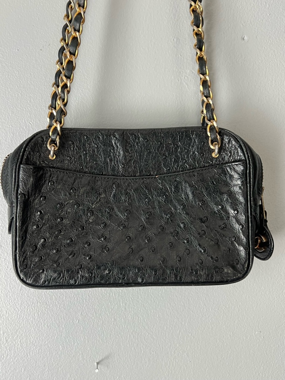 Authentic Vintage Chanel black ostrich camera bag gold chain crossbody ep pull